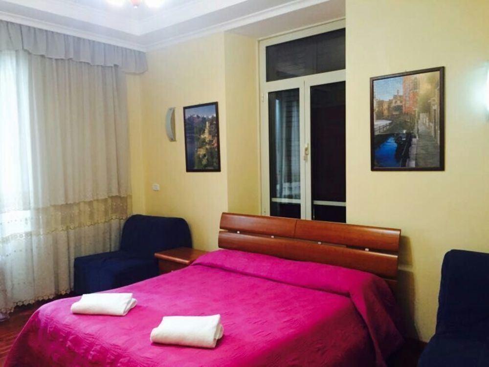 רומא Zhihua Guest House מראה חיצוני תמונה