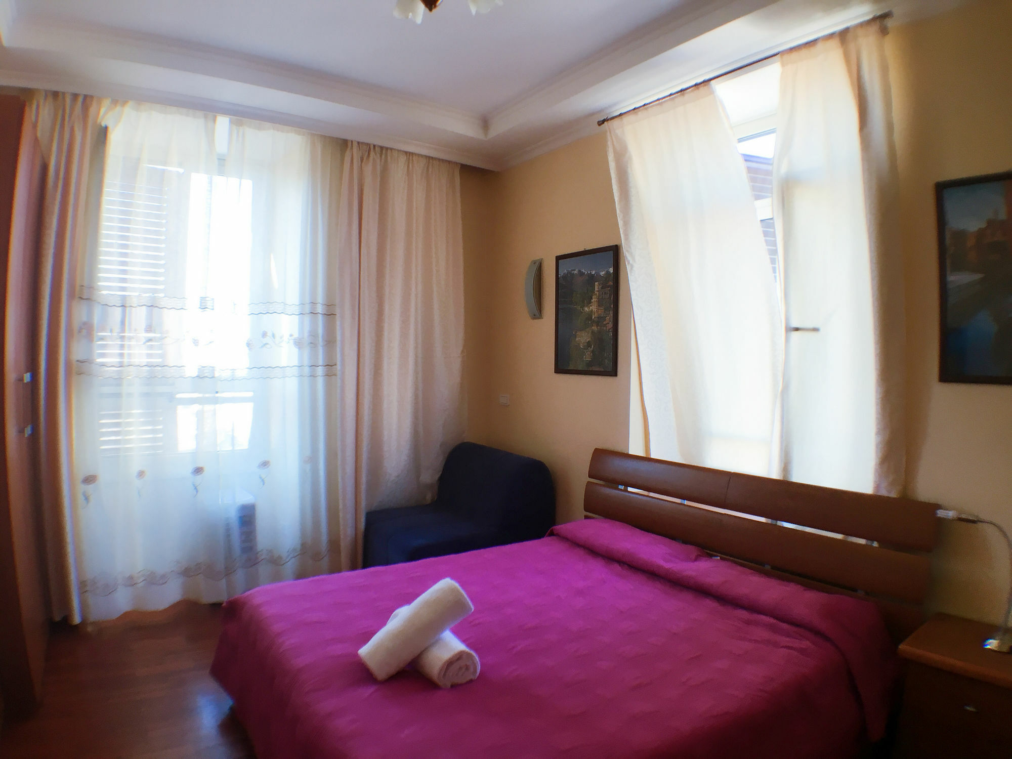 רומא Zhihua Guest House מראה חיצוני תמונה