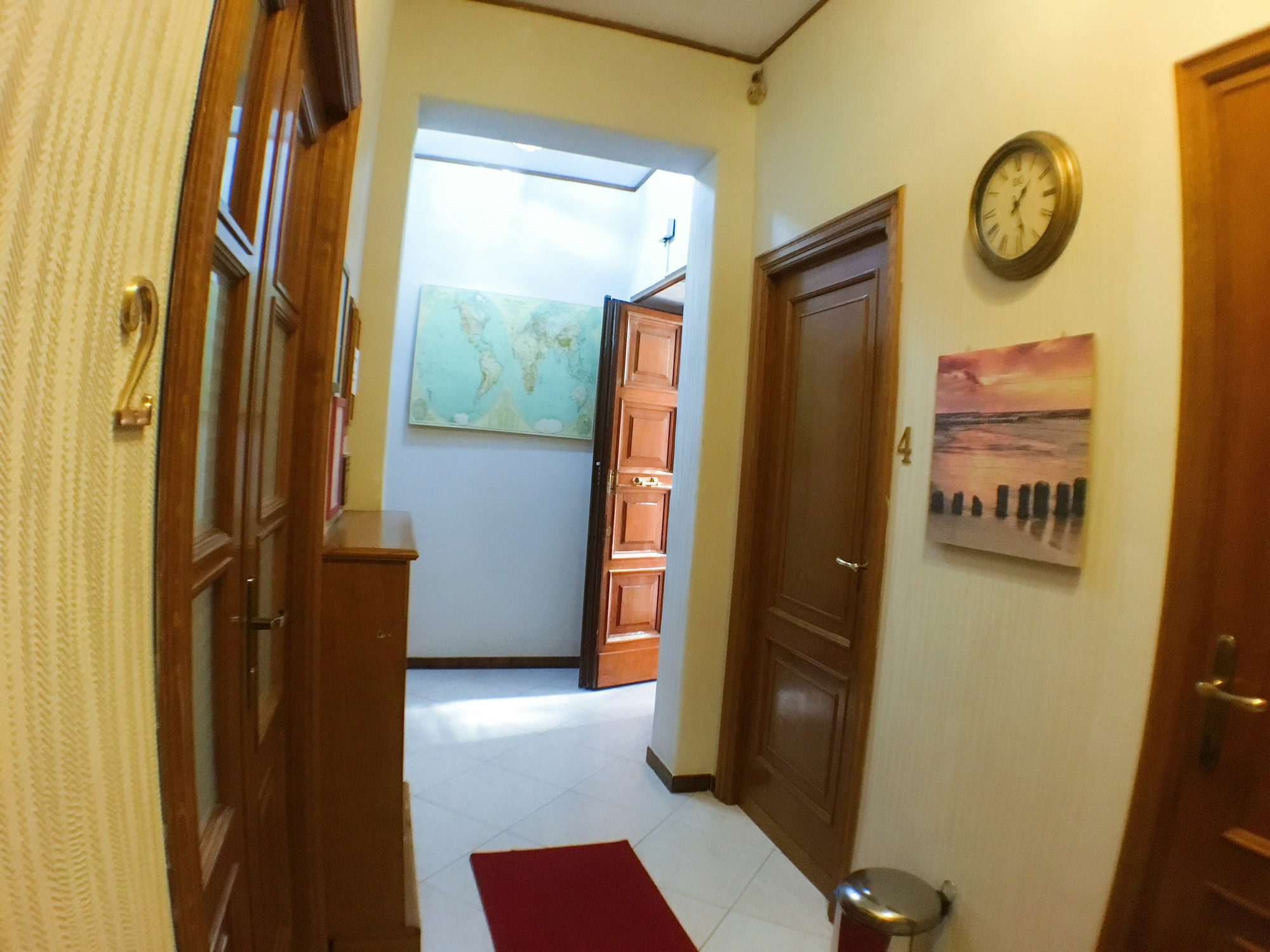 רומא Zhihua Guest House מראה חיצוני תמונה