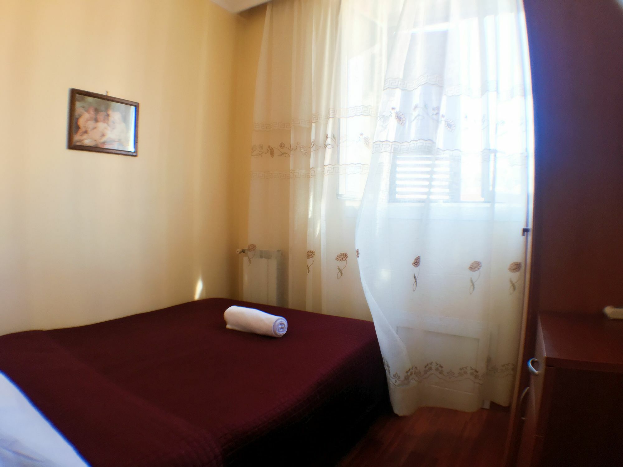 רומא Zhihua Guest House מראה חיצוני תמונה