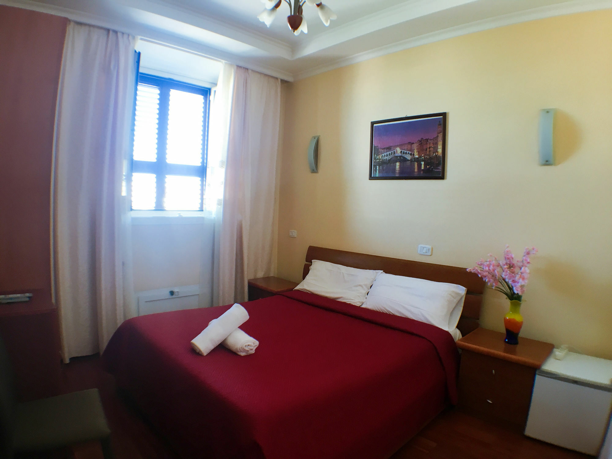 רומא Zhihua Guest House מראה חיצוני תמונה